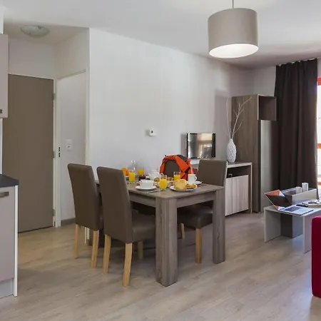 Parque de vacaciones Résidence Prestige Odalys Front De Neige 4*